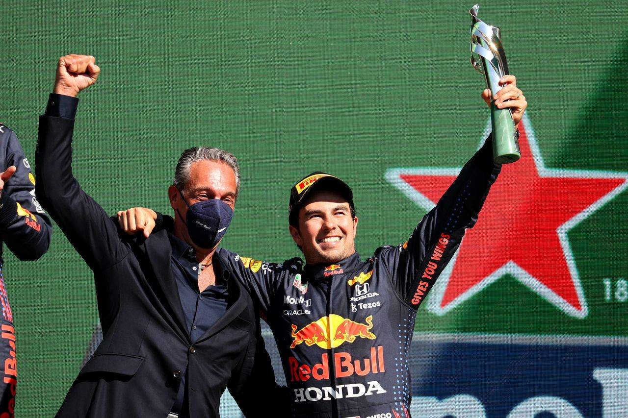 Carlos Slim i Sergio "Checo" Perez świętują trzecie miejsce w GP Meksyku