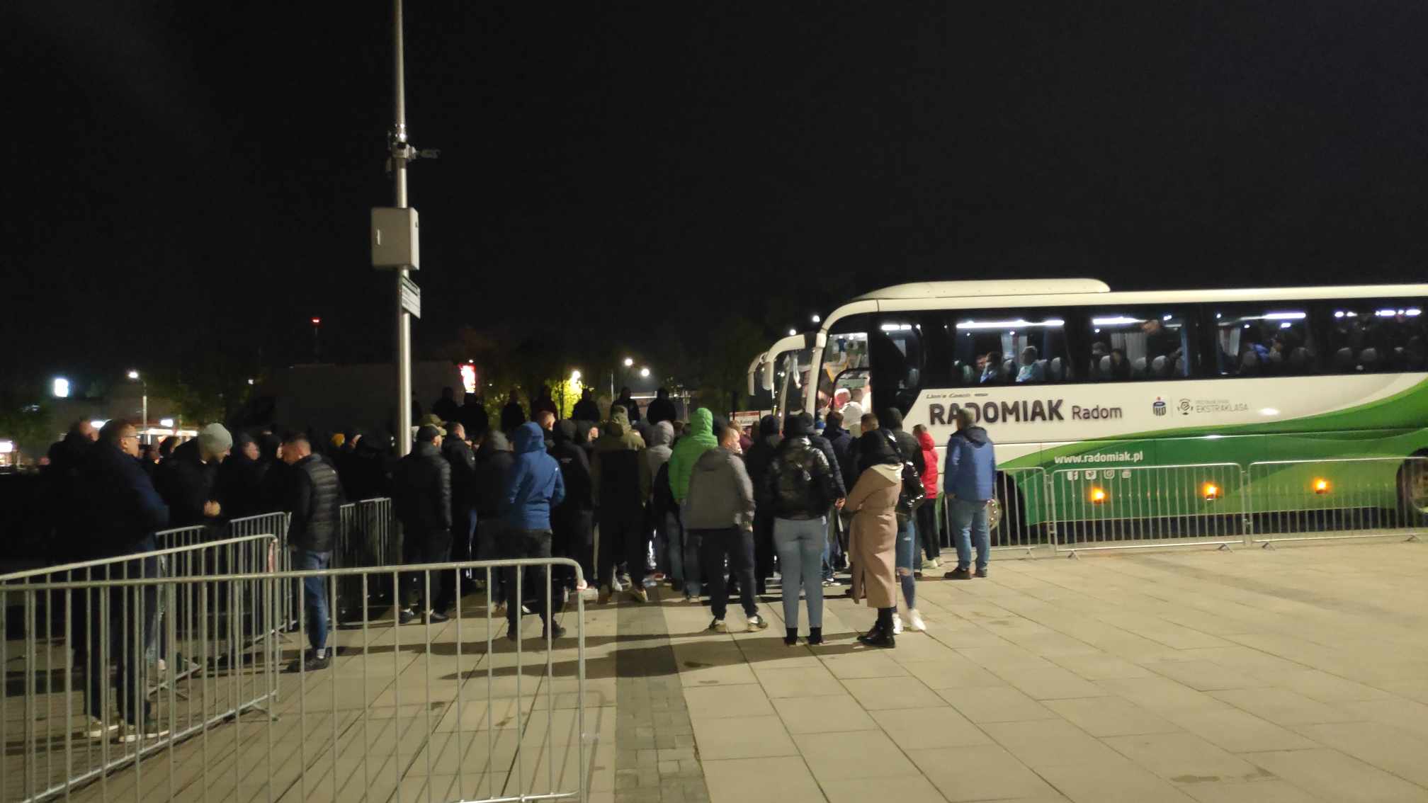 Radomiac fans welcomed the players after the derby loss.  “We've had enough”