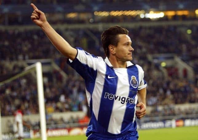 FC Porto's Dmitri Alenichev celebrates his goal against Monaco in the European Champions League soccer final in Gelsenkirchen, Germany, May 26, 2004. ACTION IMAGES/Alex Morton