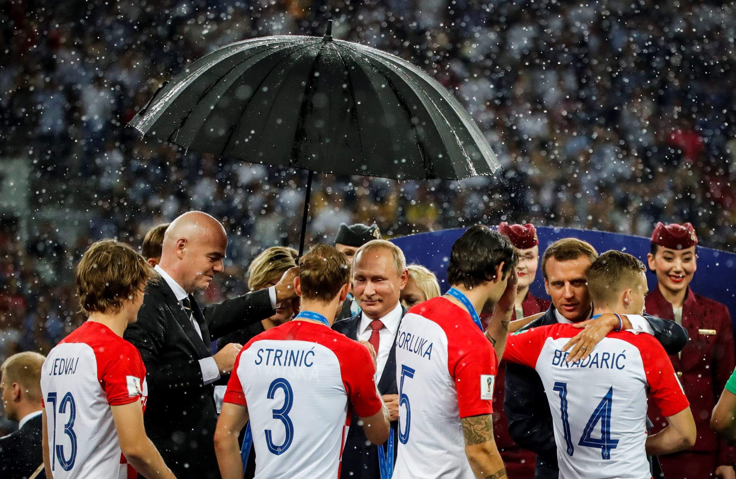 Gianni Infantino i Władimir Putin po finale w Rosji