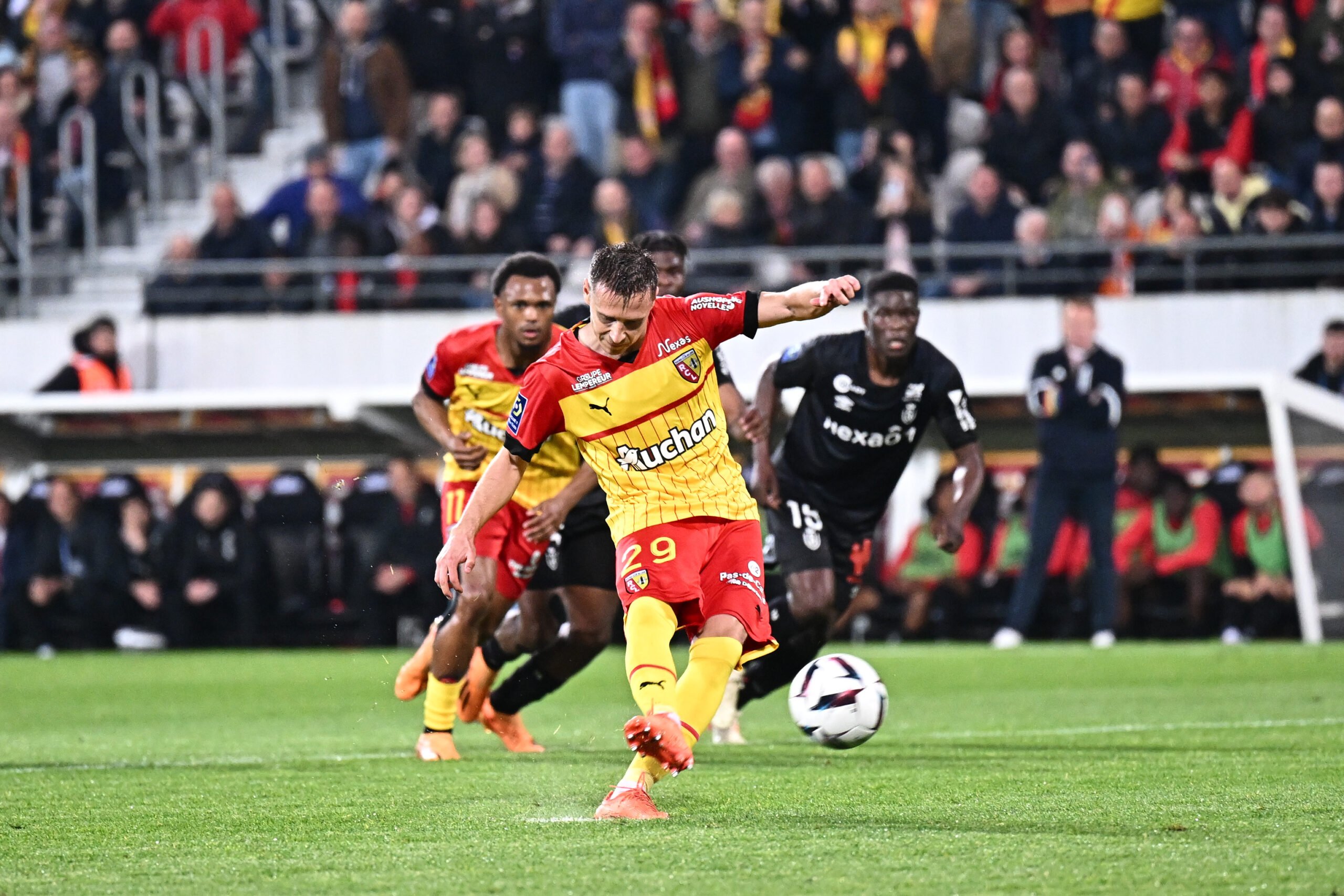 Frankowski dalej zachwyca. Piąty gol Polaka w Ligue 1 [WIDEO]