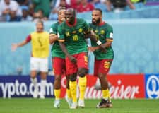 Kuriozalna bramka dla reprezentacji Kamerunu. Bramkarz trafił w swojego kolegę z drużyny [WIDEO]