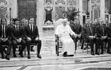 Oficjalnie: Zmarł jeden z największych fanów futbolu, papież Franciszek