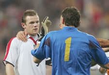 Rooney i Casillas po chwalebne cyferki, Bale po historyczny awans