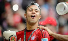 Szklany geniusz kosztuje Bayern… 800 tysięcy na mecz