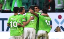Gomez przybliża Wolfsburg do utrzymania, choć kontrowersji nie brakowało