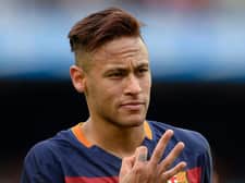 Wielki Neymar przedłuża nadzieje Barcelony