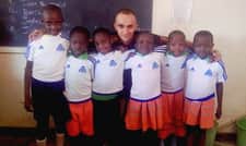 „Może nie mam urody, ale tonę ambicji!” Dlatego pojechałem do Ugandy uczyć dzieci gry w piłkę