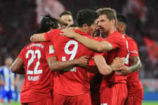 Genialny Lewandowski trzyma Bayern w ryzach