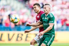 Piłkarze Śląska schodzą z zarobków, piłkarze Wisły dołączają