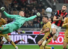 Skorupski nieźle oceniony po&nbsp;meczu z&nbsp;Milanem. Nareszcie pomógł