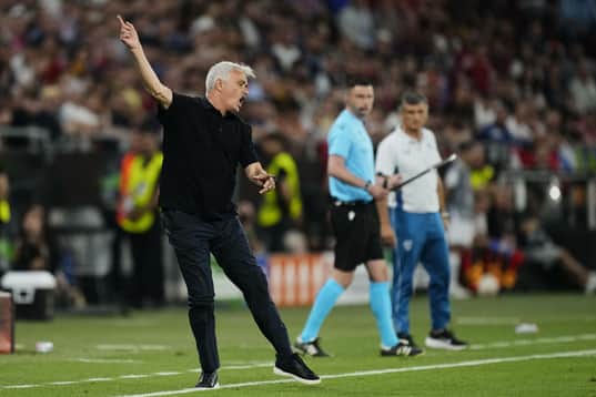 Mourinho wściekły na sędziów po finale Ligi Europy. „Jesteście pie*doloną hańbą” [WIDEO]