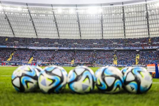 Licencje na nowy sezon Ekstraklasy przyznane. Pięć klubów zagra bez nadzoru