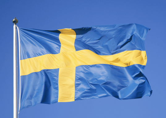 Szwedzi wypowiadają wojnę gwałcicielom! Jak? Opaskami na rękę…