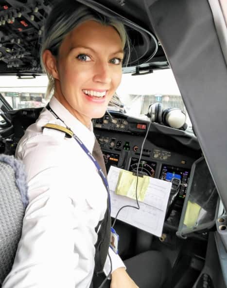 Piękna niepokorna: Pani pilot, która podbiła Instagrama