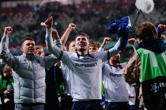 Lech wbija szpilkę Legii. Ucieszy to&nbsp;kibiców… Wisły
