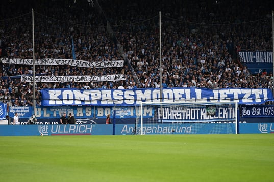 Nietypowy zakaz w&nbsp;2. Bundeslidze. Kibice nie&nbsp;będą mogli… skakać