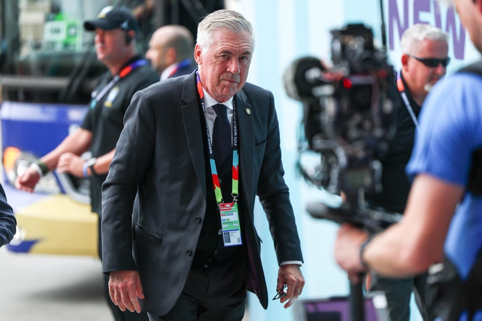 Ancelotti obsypany złotem. Urban daleko w&nbsp;tyle