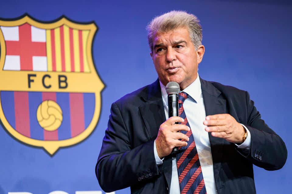 Joan Laporta w ogniu krytyki za problemy z rejestracją zawodników w Barcelonie [Źródło: Weszlo]