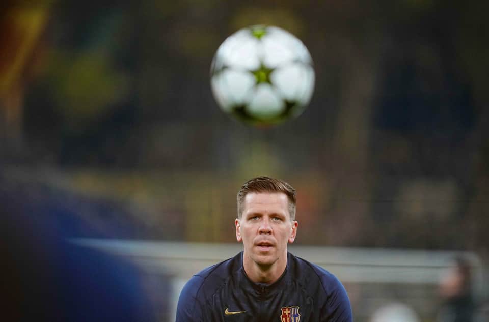 Wojciech Szczęsny zakończył przygodę z Barceloną po czerwonej kartce w El Clasico [Źródło: Weszlo]