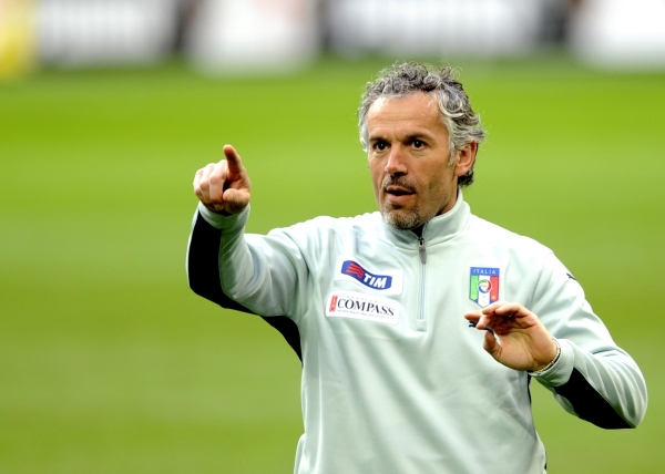 Nieudacznik Donadoni musi odejść!